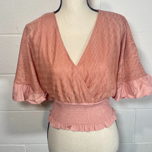 Blue Blush Faux Wrap Cropped Flutter Sleeve Shirred Smocked Peach Blouse - Picture 1 of 10